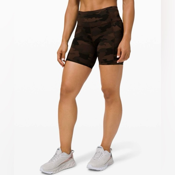 Lululemon Fast & Free Short - Picture 1 of 12